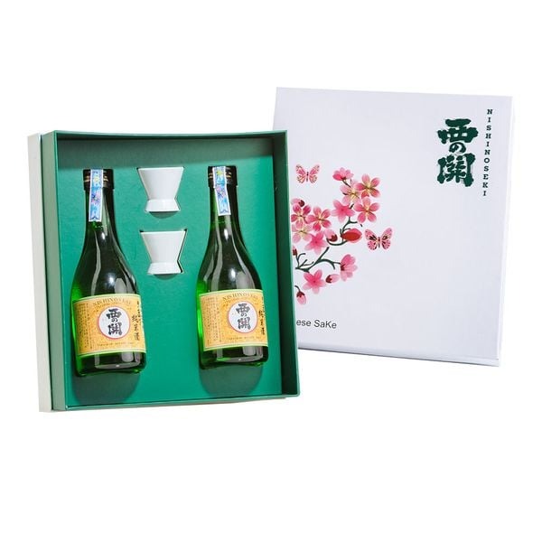 Hộp quà rượu Nhật Anh Đào Sake Nishino Seki Junmaishu