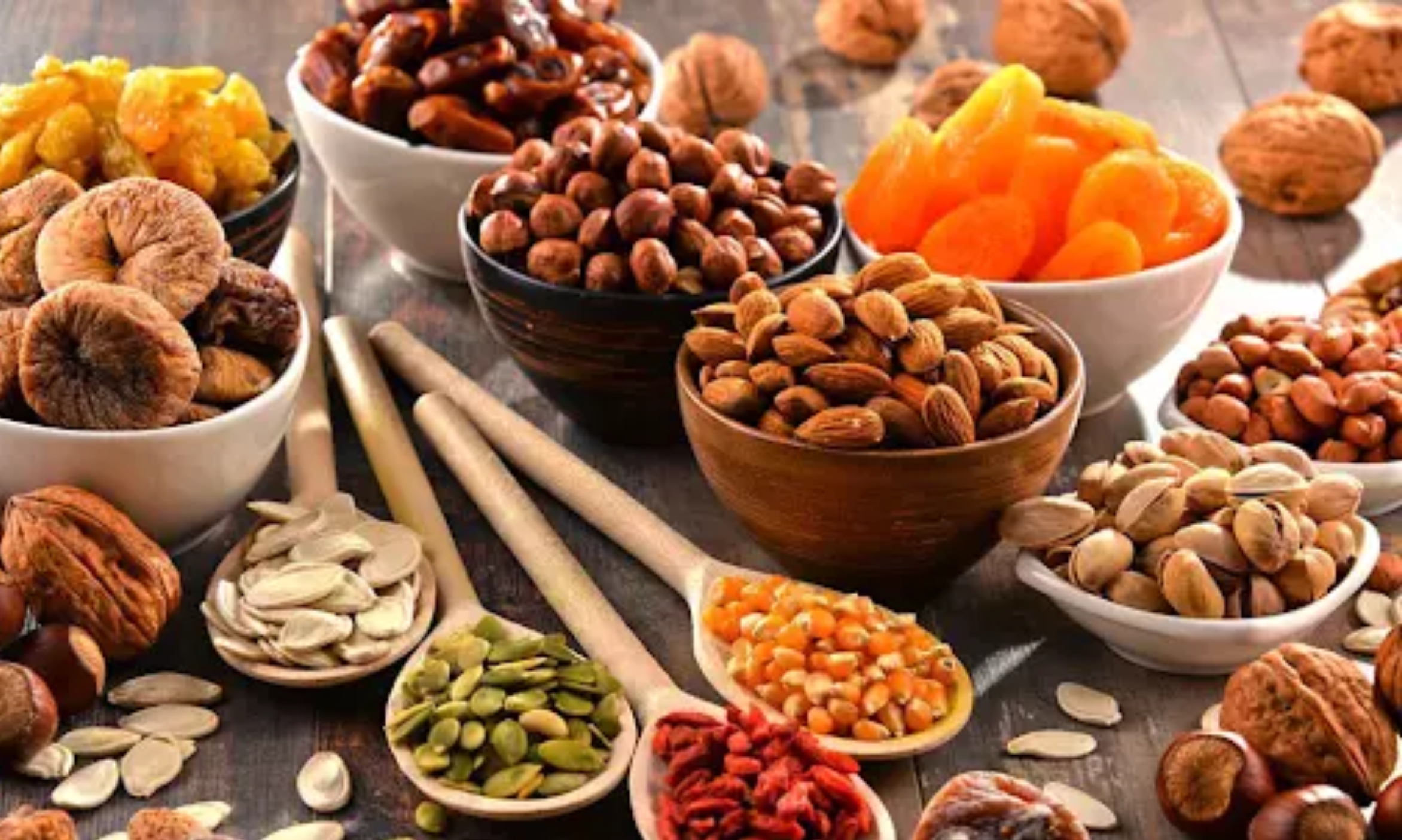 ăn các loại hạt thay cho bánh kẹo ngọt