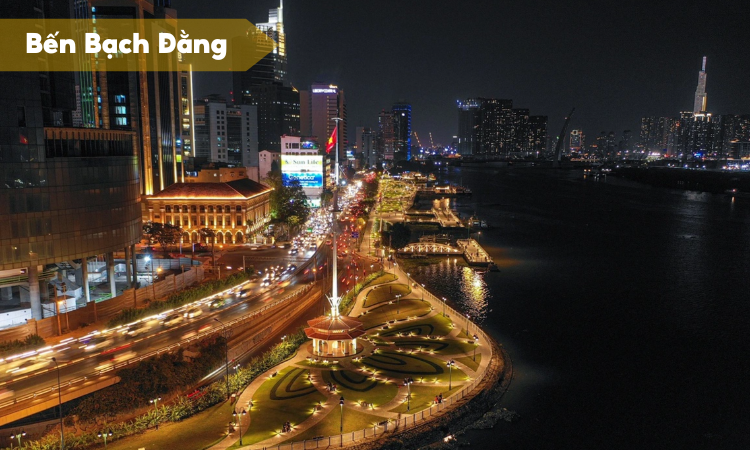 ben-bach-dang-dia-diem-ngam-phao-hoa