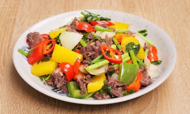 đĩa thịt bò xào