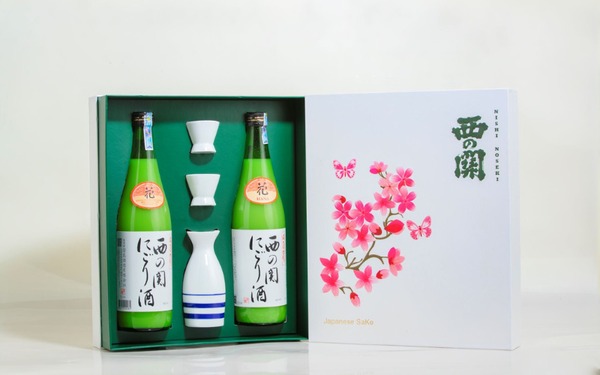 Hộp quà anh đào rượu Sake Nishino Seki Nigori Zake