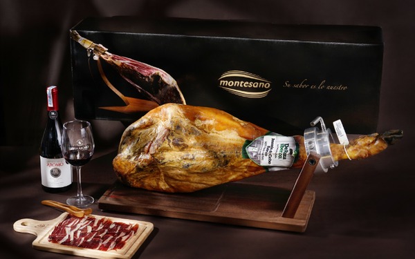 Đùi sau Iberico Cebo muối 24 tháng