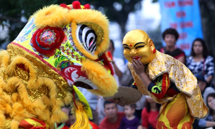 Hình ảnh múa lân sư rồng
