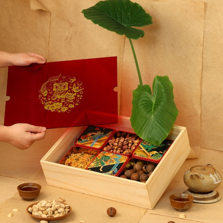 Hộp quà làm bằng chất liệu gỗ có thể tái sử dụng