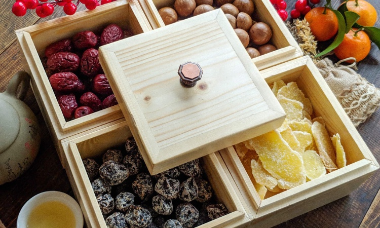 Khay bánh mứt ngày Tết