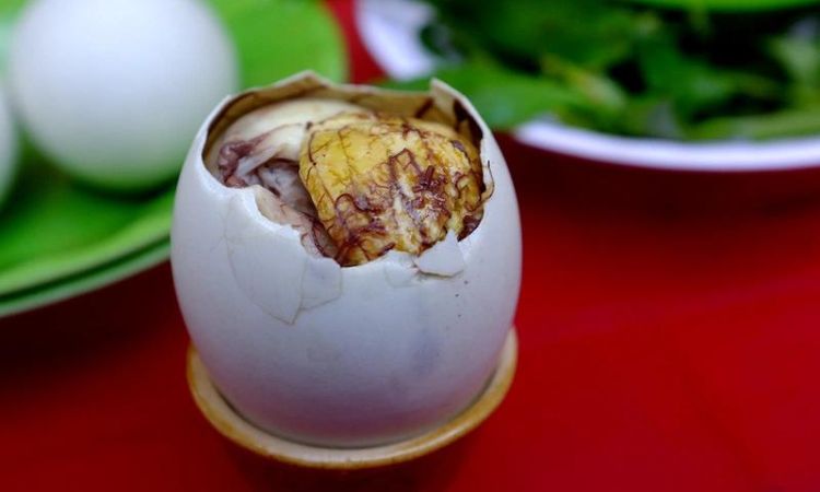 kieng-an-trung-vit-lon