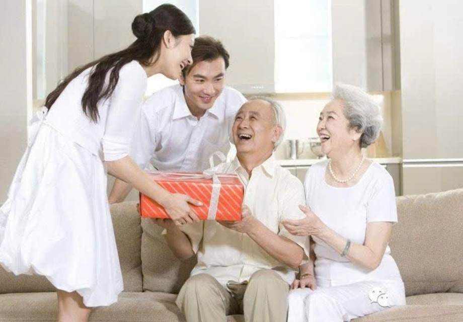 Hộp quà Tết Phúc Lộc gửi tặng người thân