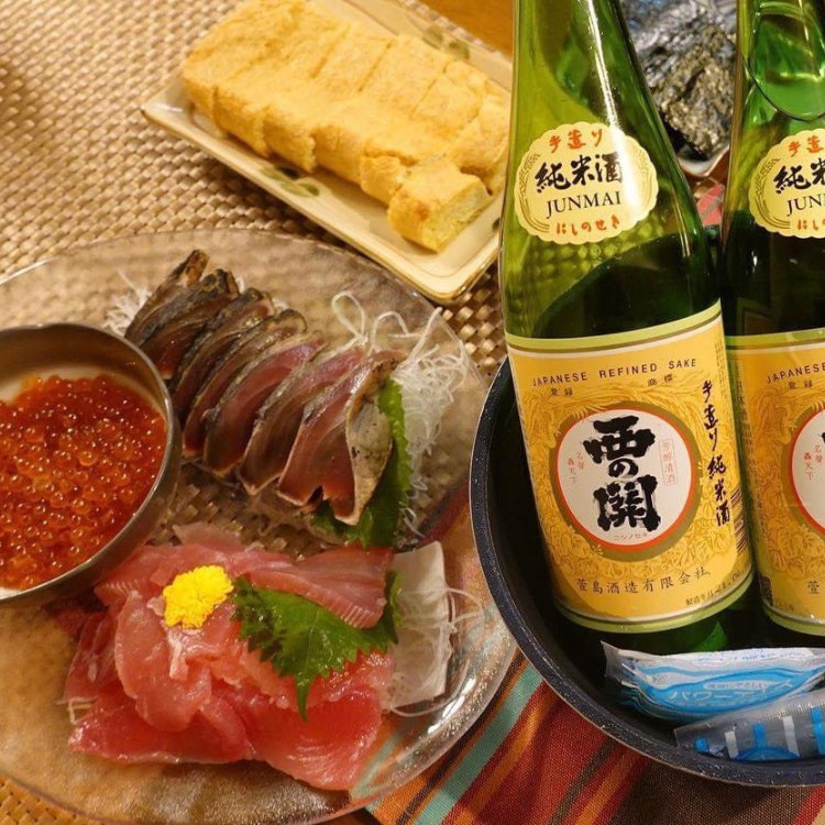 Rượu Sake Nhật ăn kèm đồ tươi sống