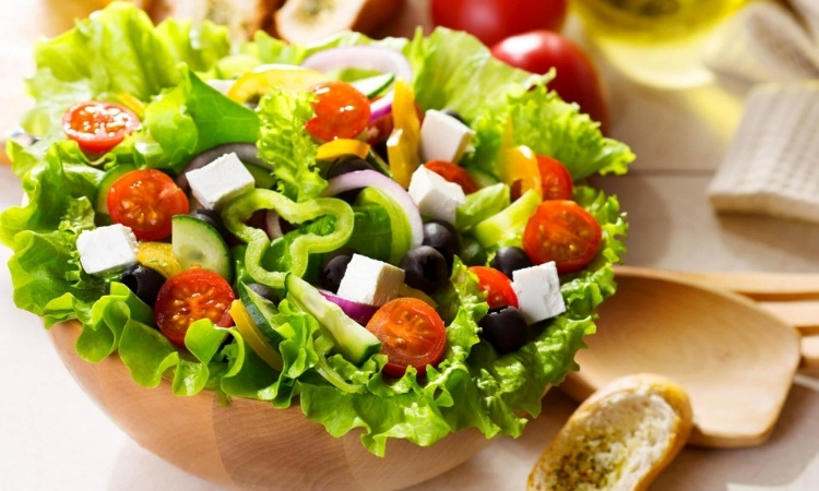 salad trộn hương vị mới cho mâm cơm tết