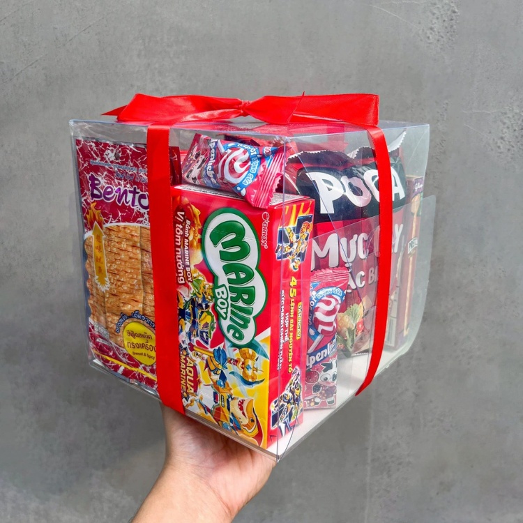 tặng bánh kẹo cho bạn thân