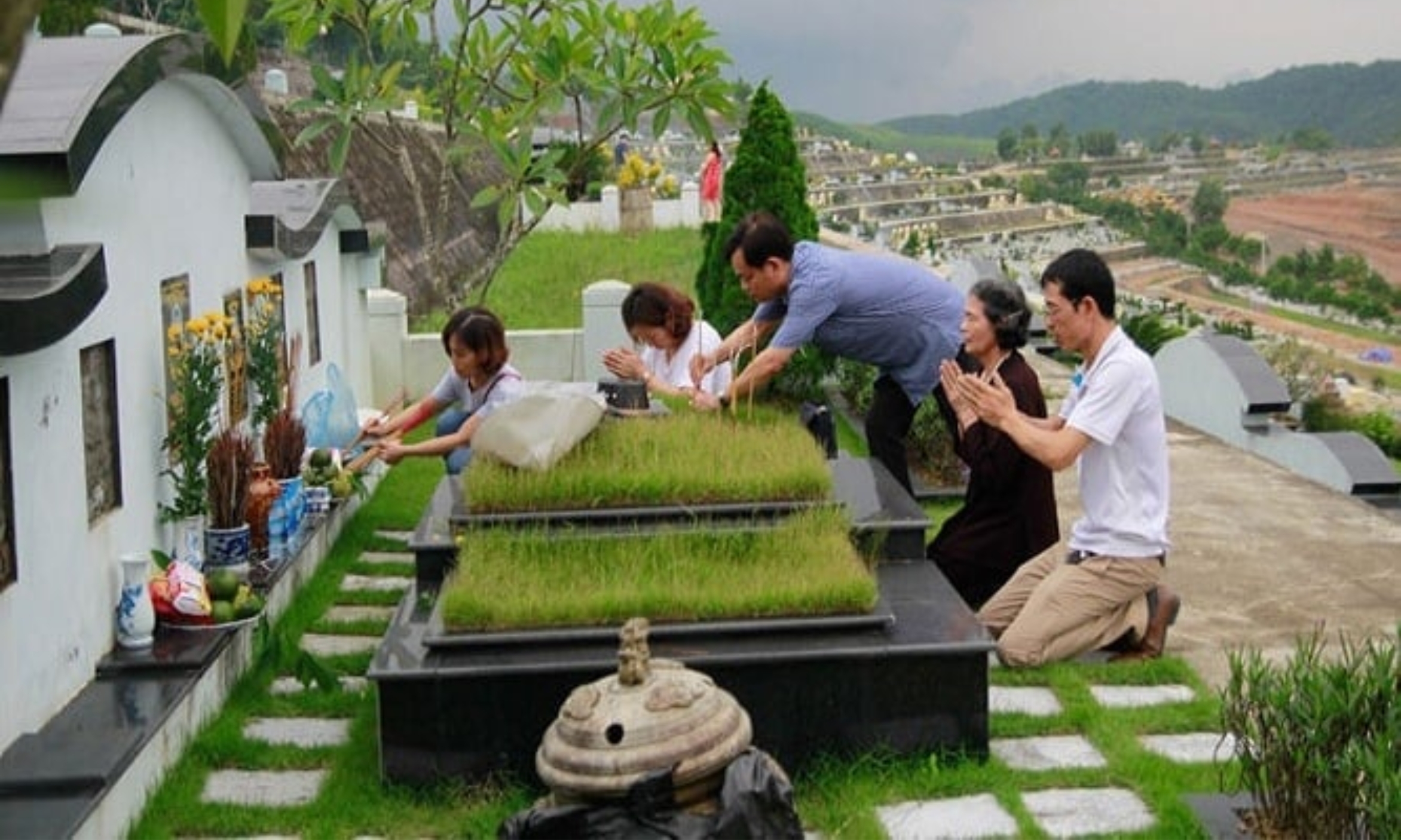 tảo mộ cuối năm