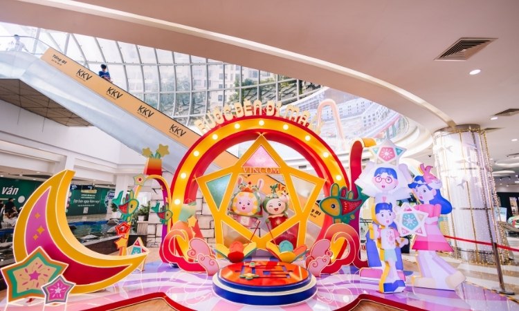 Vincom trang trí Tết trung thu ở sảnh lớn 